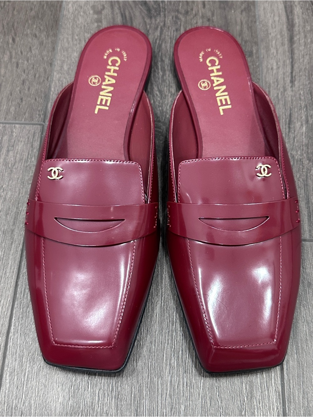 2026 CHANEL BURGUNDY LEATHER SLIDES MULES HALF LOAFER SHOES GOLD CC LOGO 41 - Picture 2 of 16